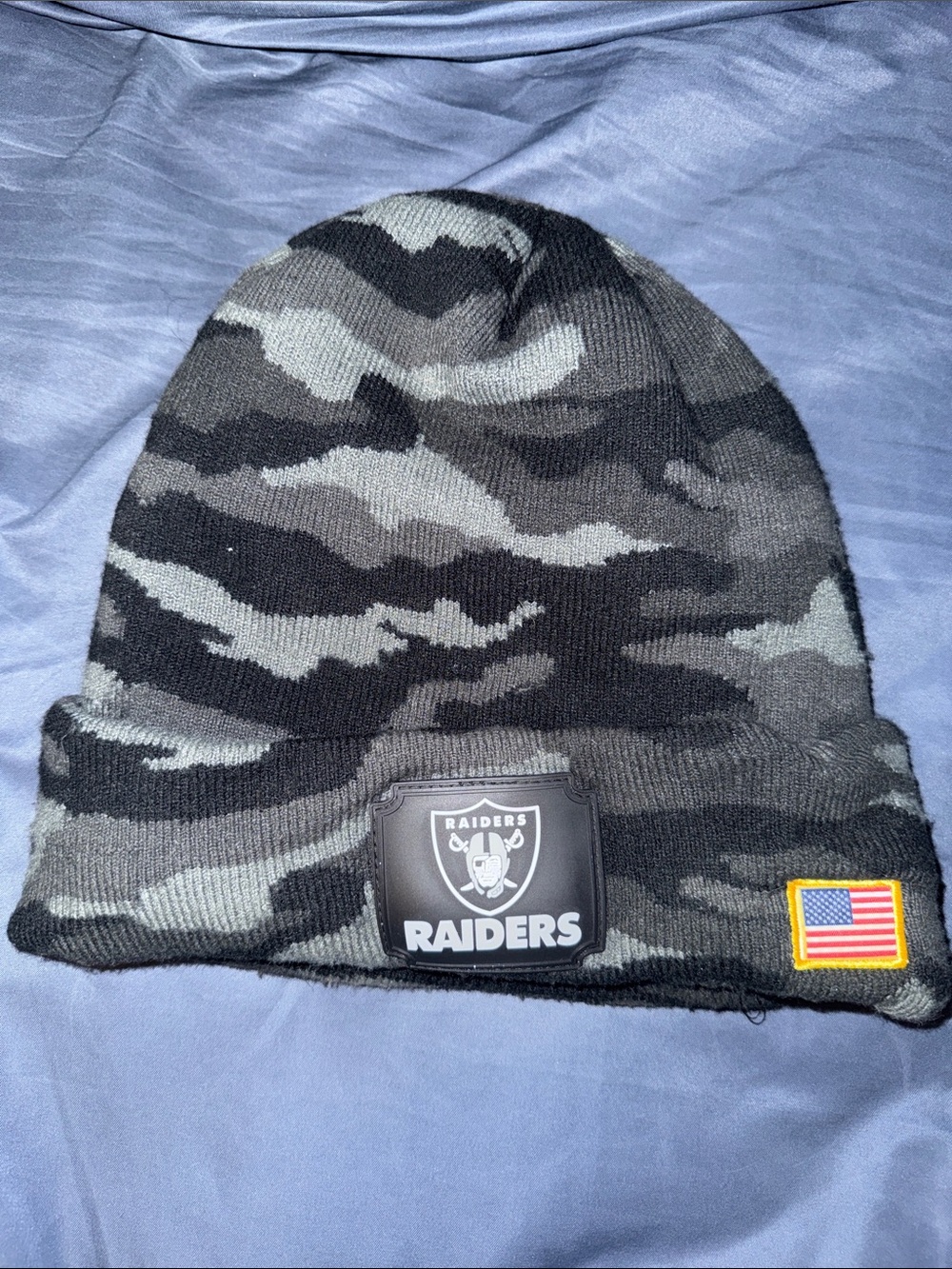 NFL Black Fleece-Lined Knit Hat with Shield Logo